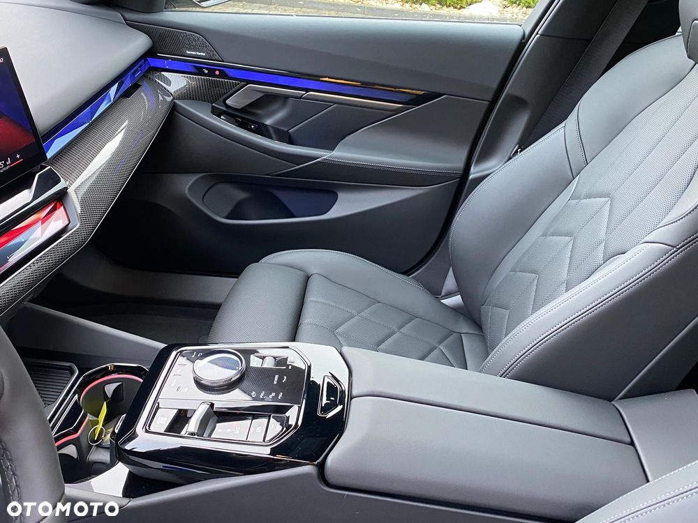 BMW Seria 5 520d M Sport sport - 17