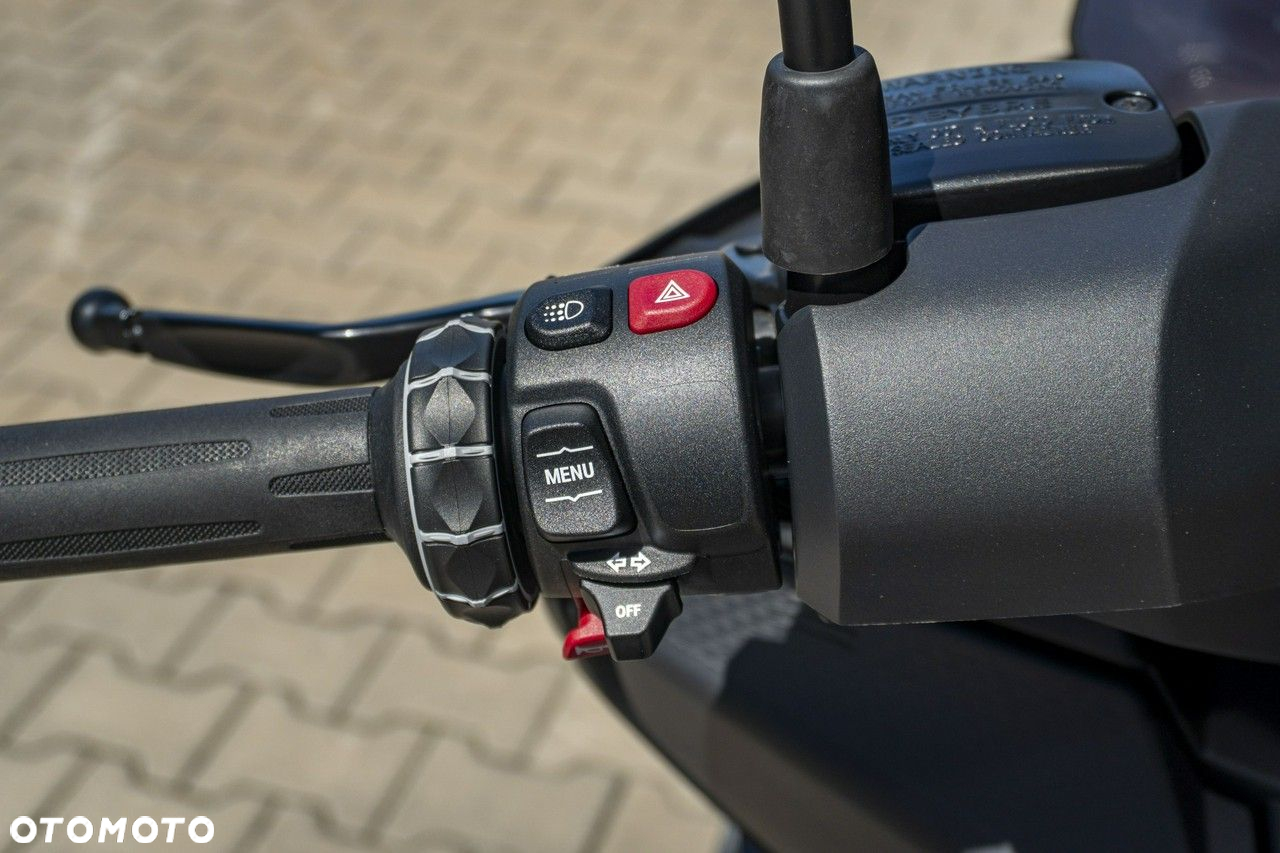 BMW C 400 GT - 11