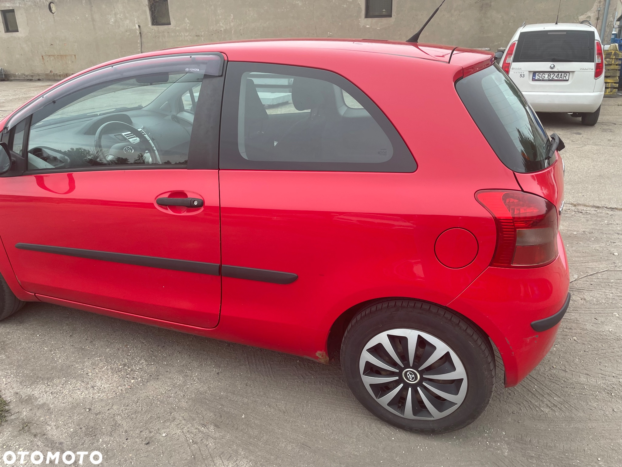 Toyota Yaris 1.0 Luna A/C - 3