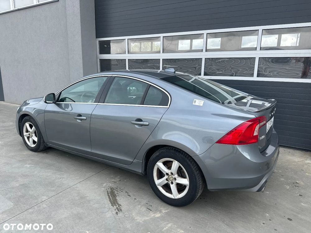 Volvo S60 - 5
