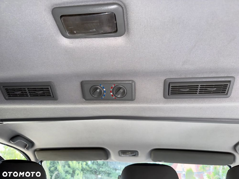 Opel Vivaro L2H1 2.9t - 10