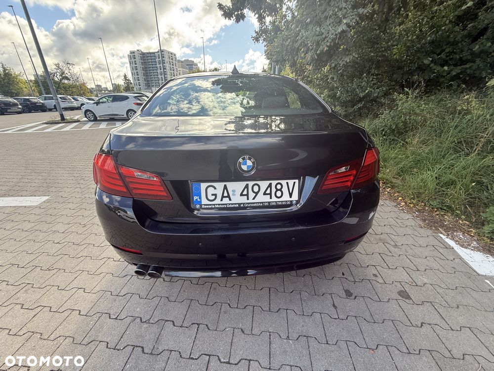 BMW Seria 5 530d xDrive - 4