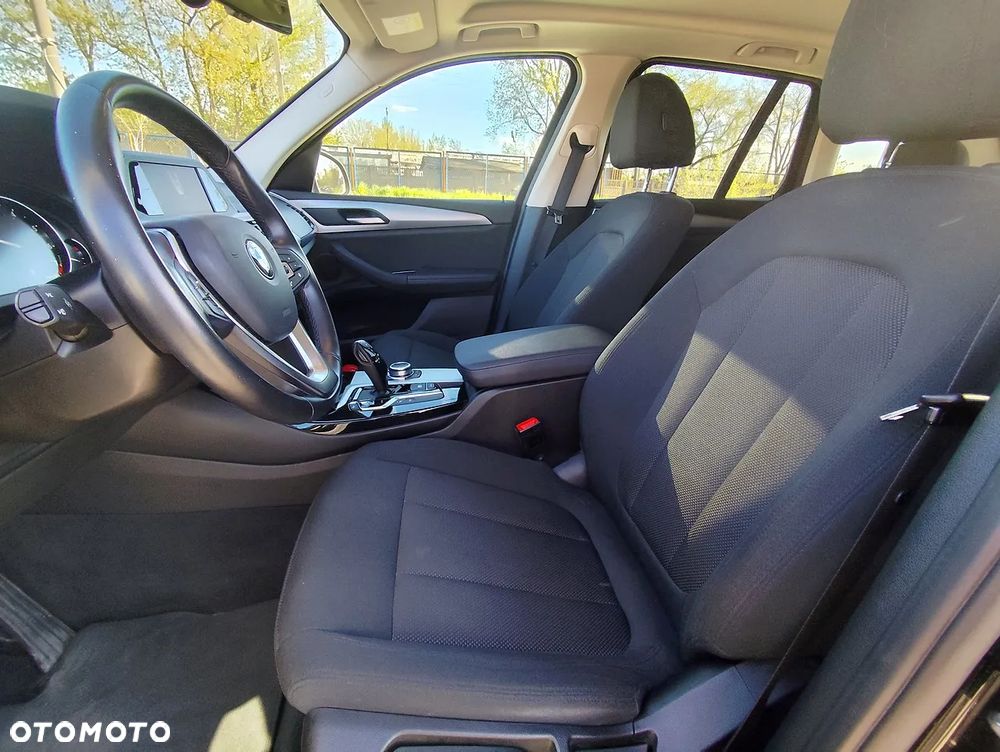 BMW X3 xDrive20i Advantage - 7