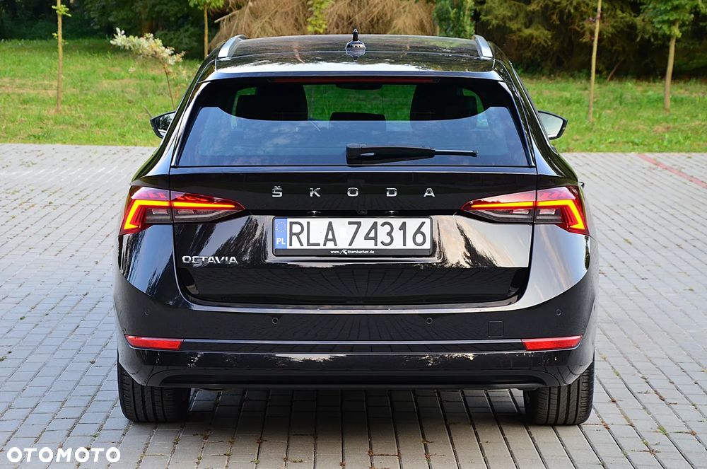 Skoda Octavia 2.0 TDI DSG First Edition - 6
