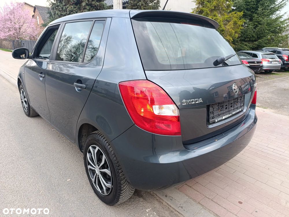 Skoda Fabia 1.2 HTP Active - 16