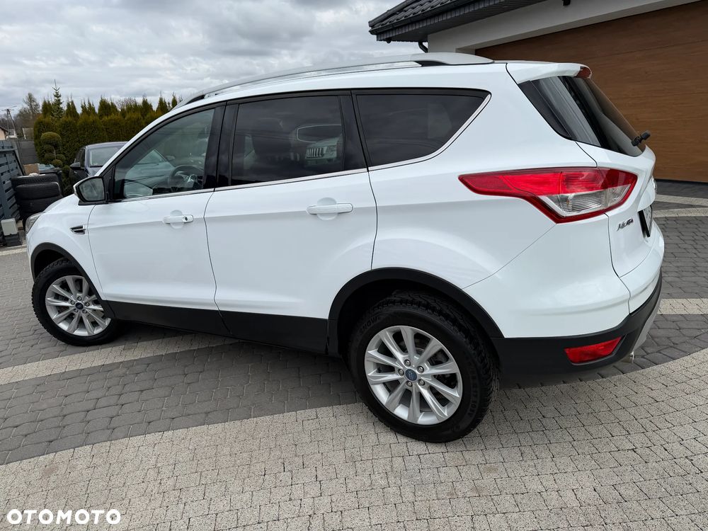 Ford Kuga 2.0 TDCi 2x4 Titanium - 20