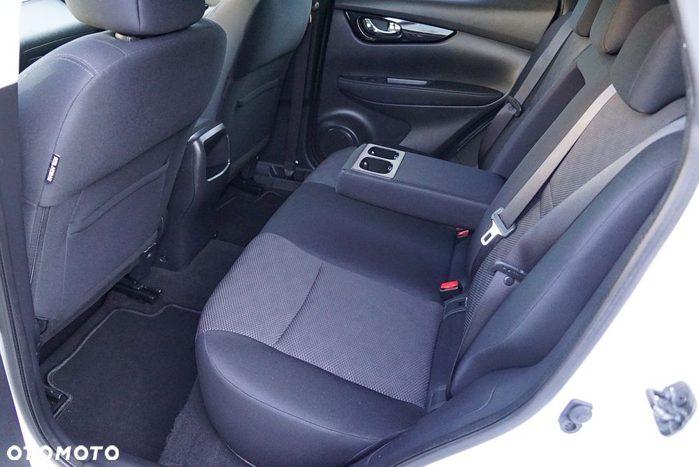 Nissan Qashqai 1.2 DIG-T N-Connecta - 13
