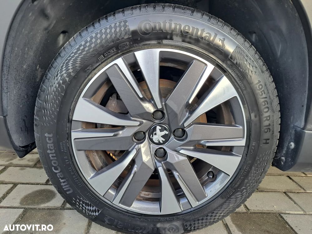 Peugeot 2008 PureTech 130 GPF Stop&Start Allure - 27