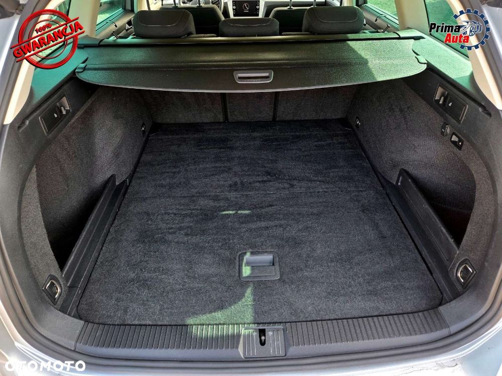 Volkswagen Passat - 15