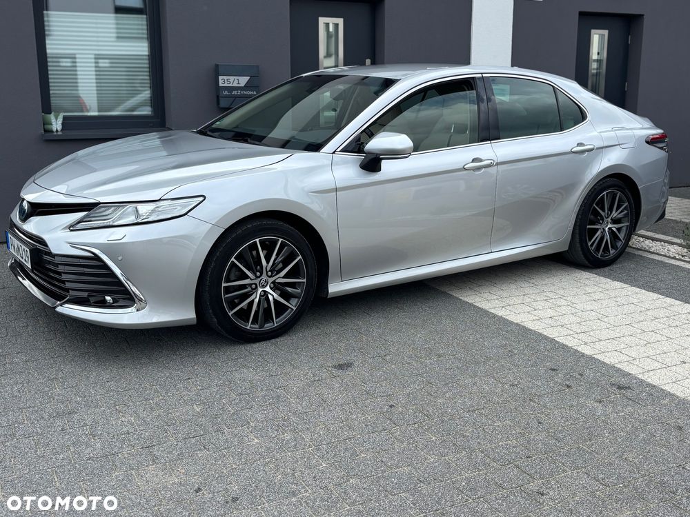 Toyota Camry 2.5 Hybrid Executive CVT - 6