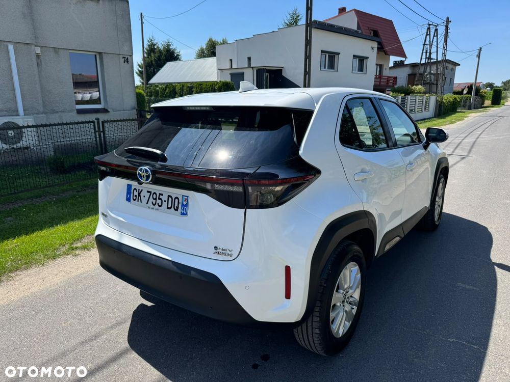Toyota Yaris Cross Hybrid 1.5 Comfort 4x4 - 6
