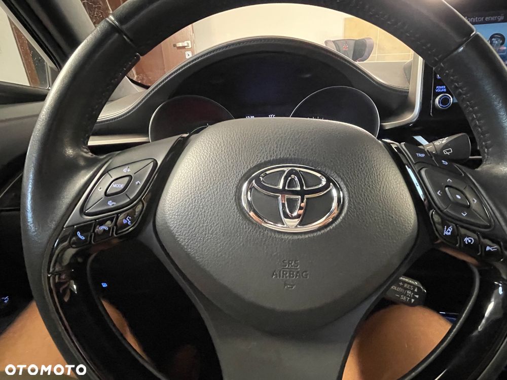 Toyota C-HR - 22