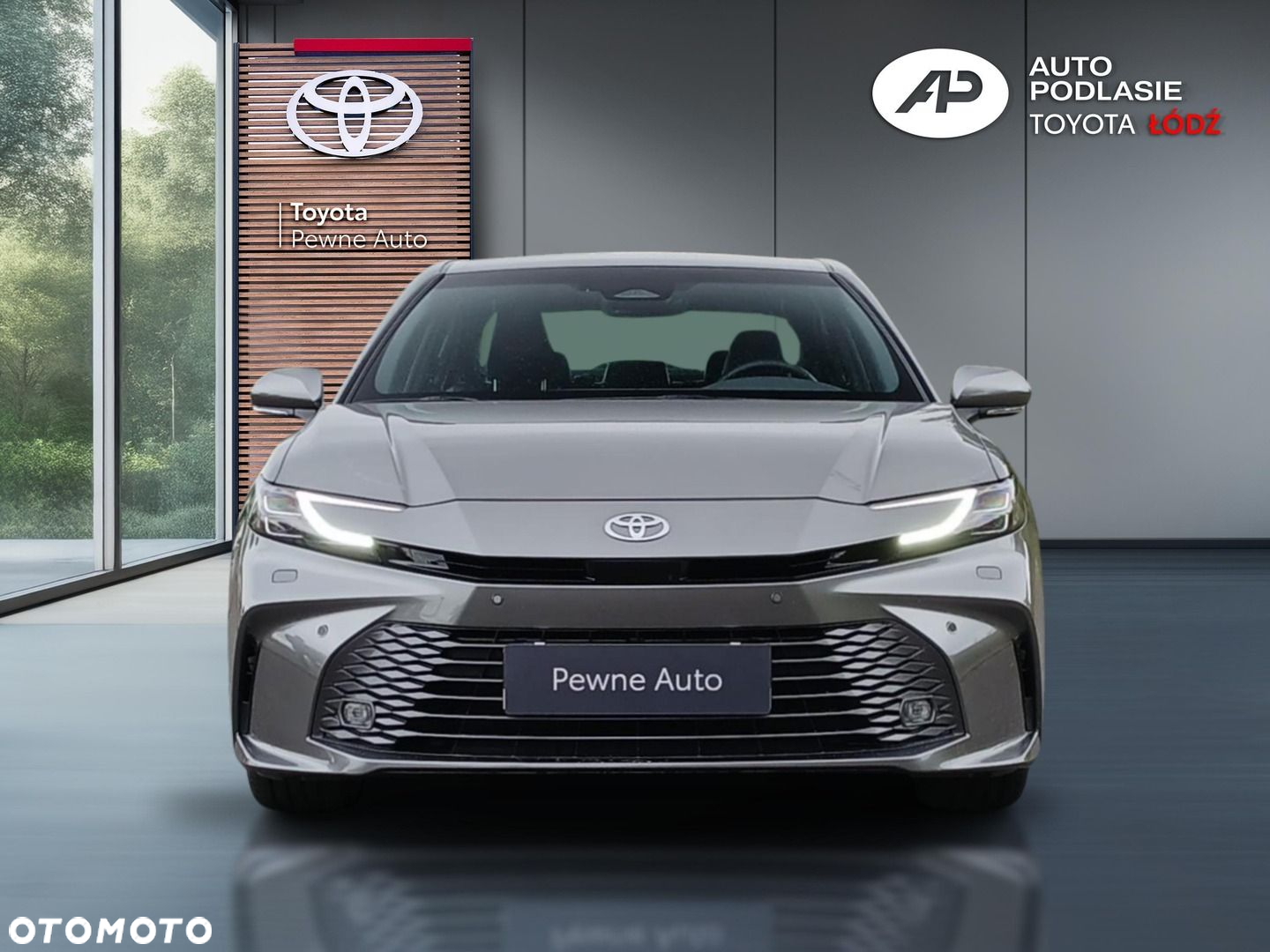 Toyota Camry - 2