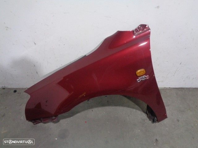 GUARDA-LAMAS FRONTAL ESQUERDO TOYOTA AVENSIS 2004 - 3