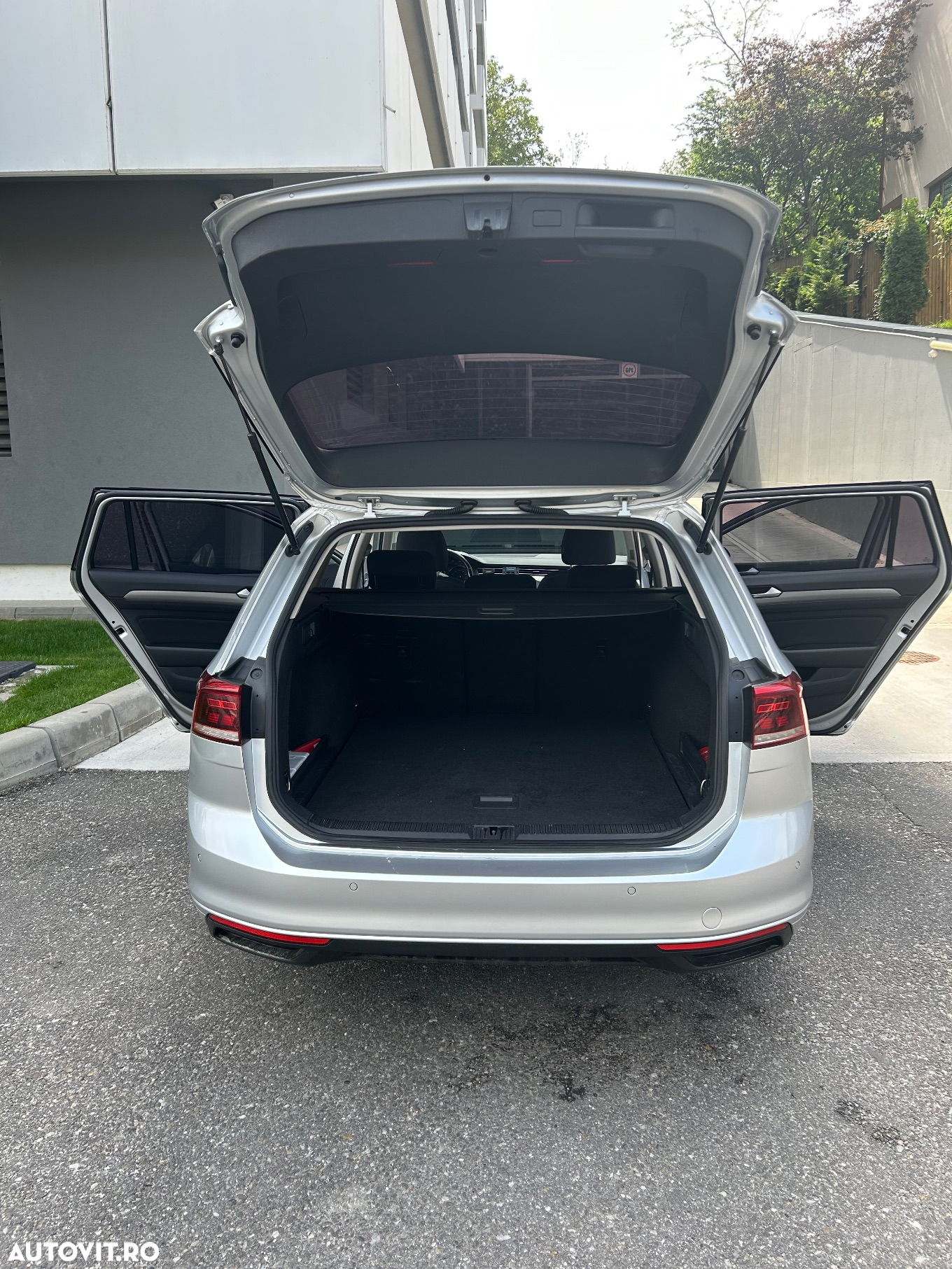 Volkswagen Passat - 24