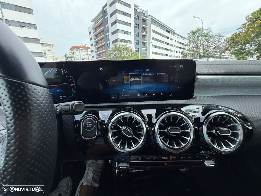 Mercedes-Benz CLA 250 e 8G-DCT AMG Line - 37