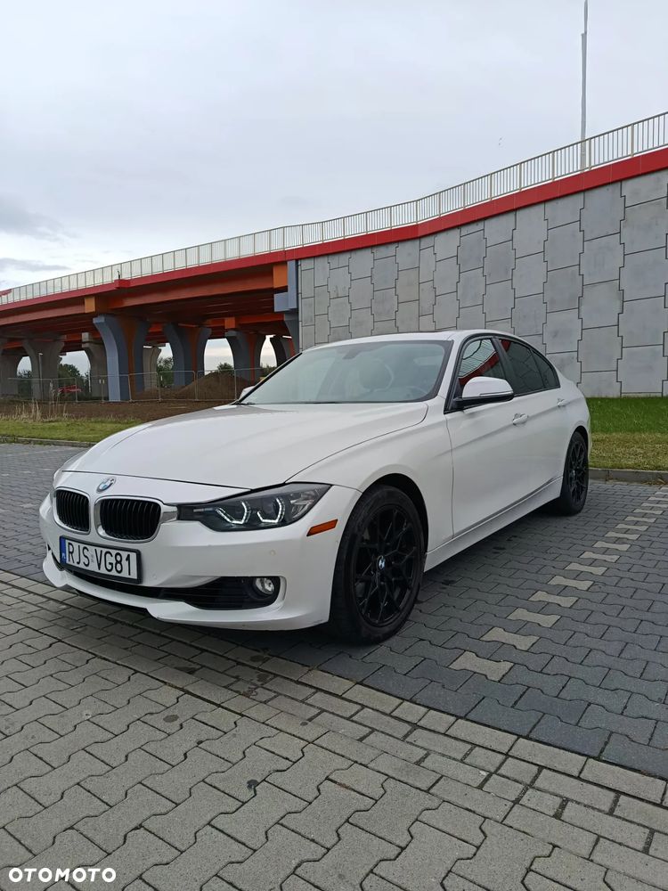BMW Seria 3 328i xDrive - 1