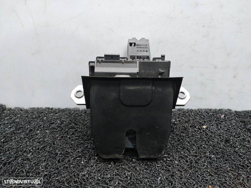 FECHADURA DE PORTA MALA FORD FOCUS SPORTBREAK CB8 - 1