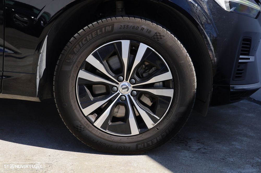 Volvo XC 60 2.0 T6 PHEV Essential AWD - 7
