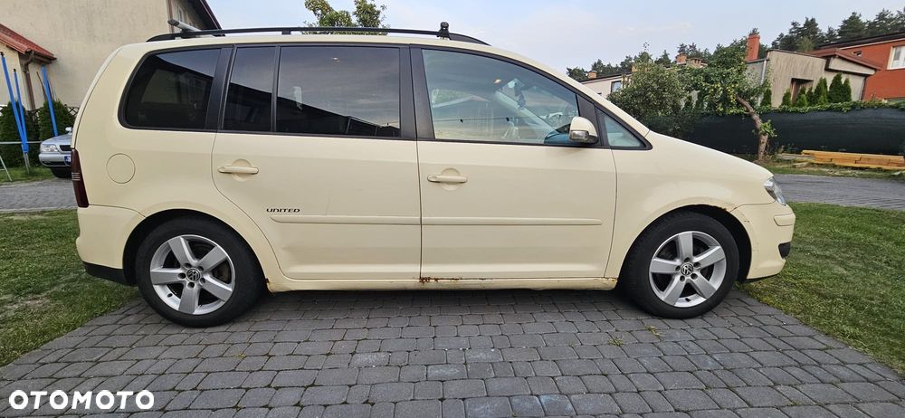 Volkswagen Touran 1.9 TDI DPF United - 17