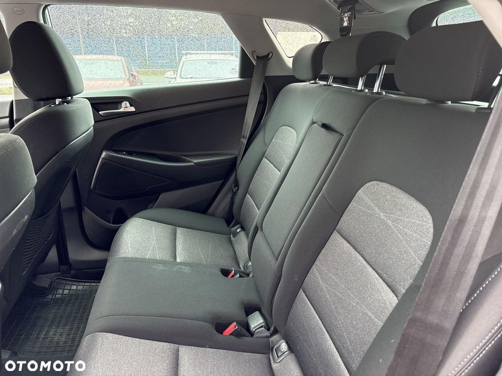 Hyundai Tucson - 16