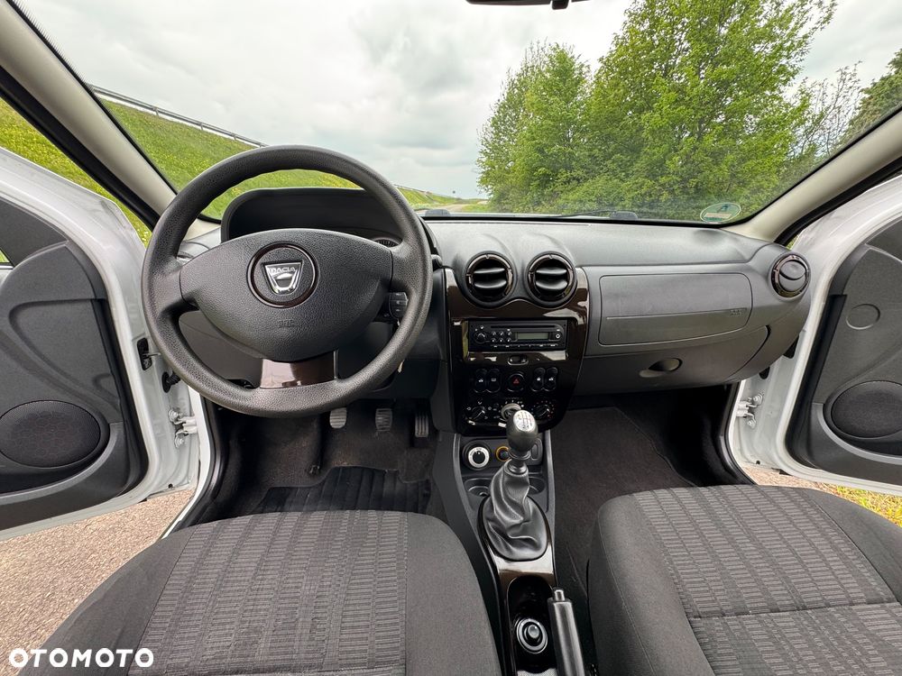 Dacia Duster 1.6 16V 4x4 Ambiance - 8