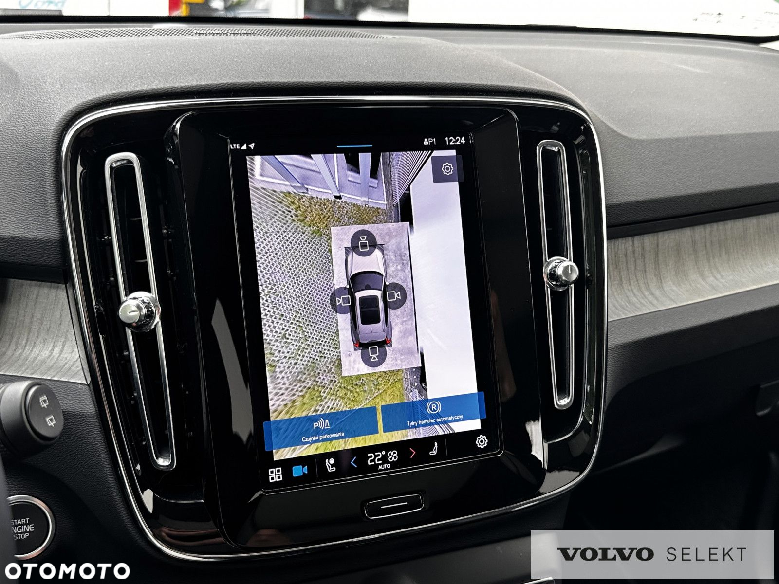 Volvo XC 40 - 30