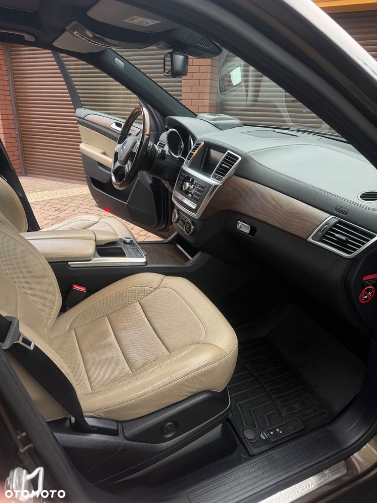Mercedes-Benz GL 350 BlueTEC 4-Matic - 16