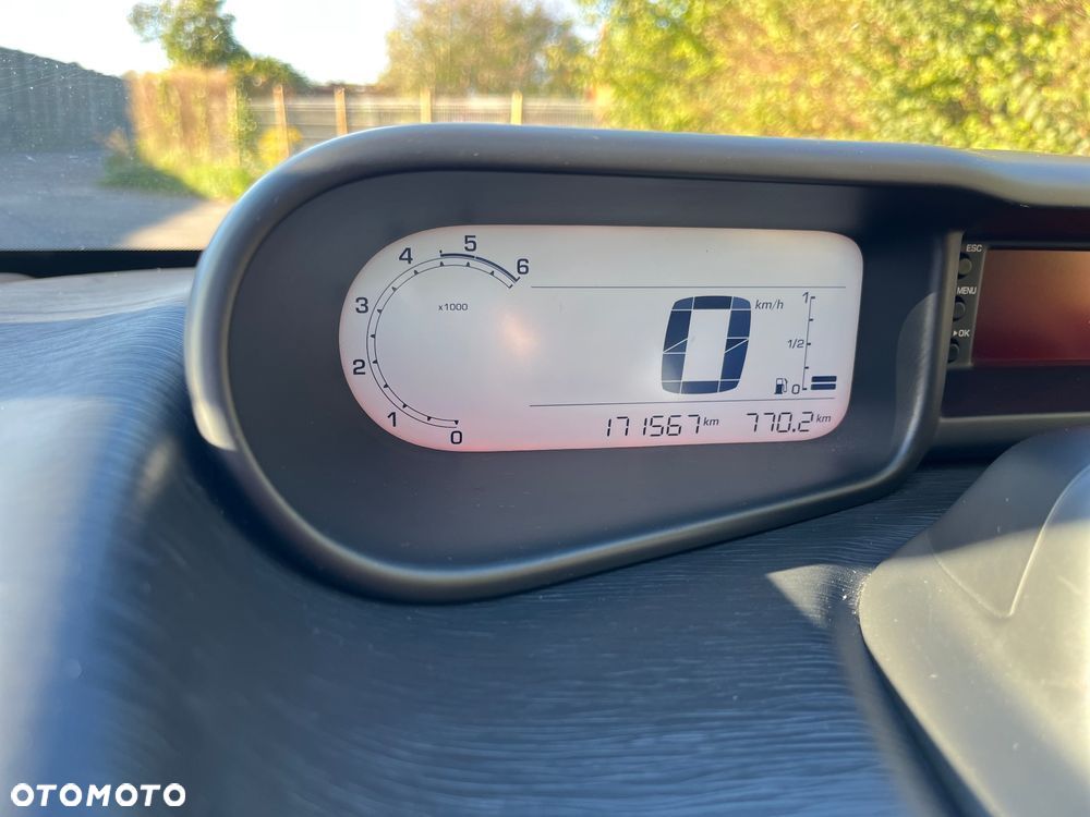 Citroën C3 Picasso 1.6 HDi Exclusive - 17