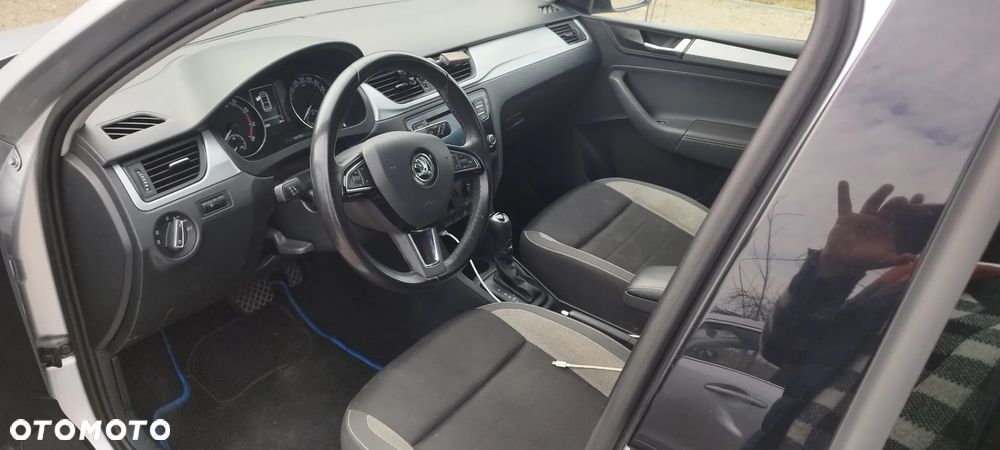 Skoda RAPID 1.0 TSI Style DSG - 15