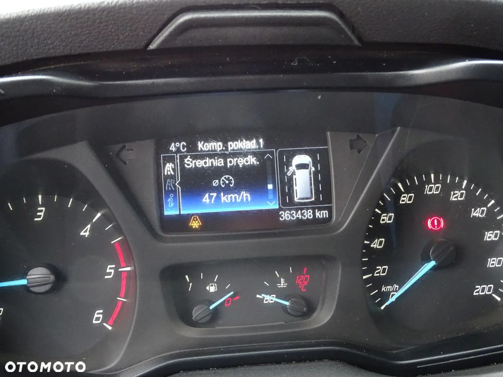 Ford Transit 350E - 6