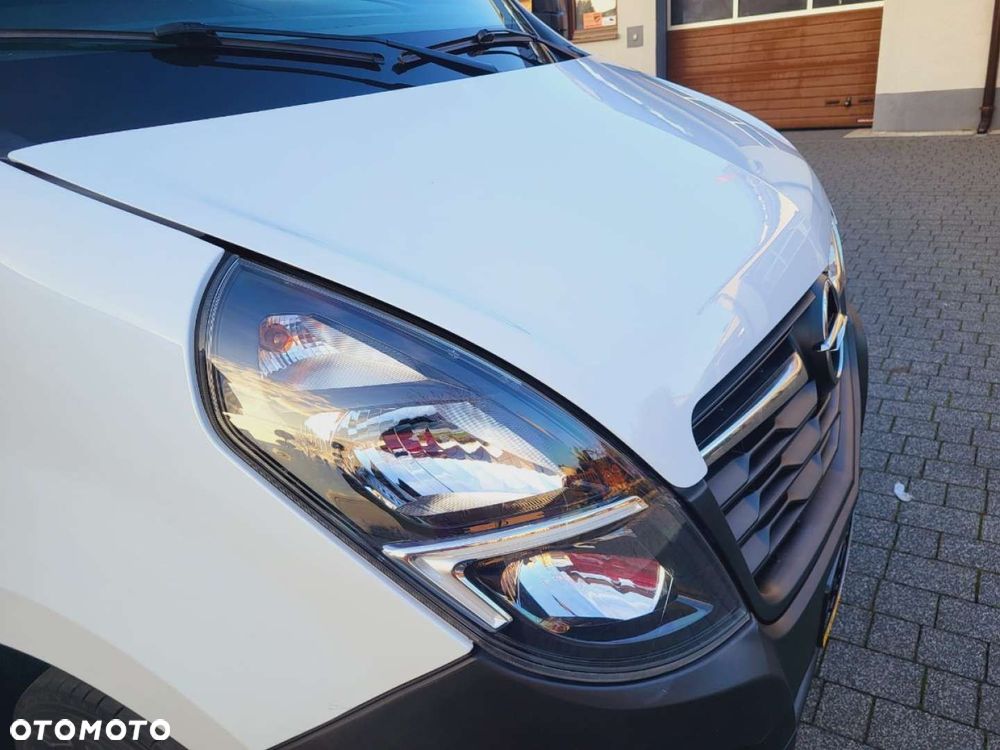 Opel Movano z windą salon Polska - 8