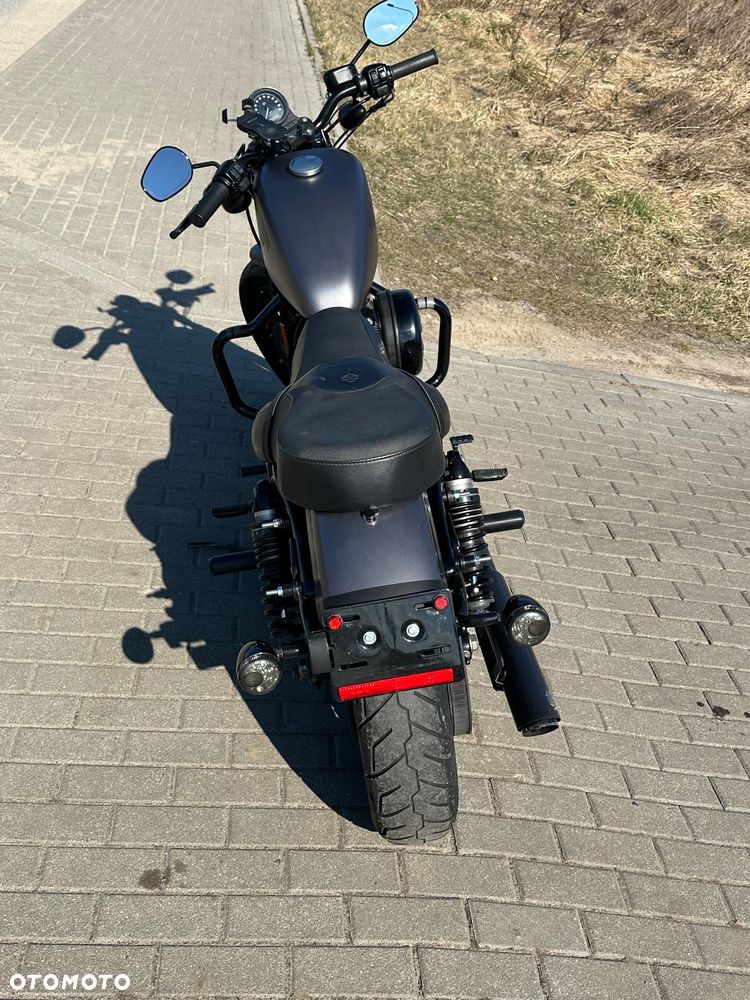 Harley-Davidson Sportster Iron 883 - 16