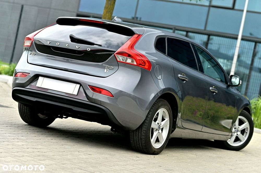 Volvo V40 D2 Momentum - 10