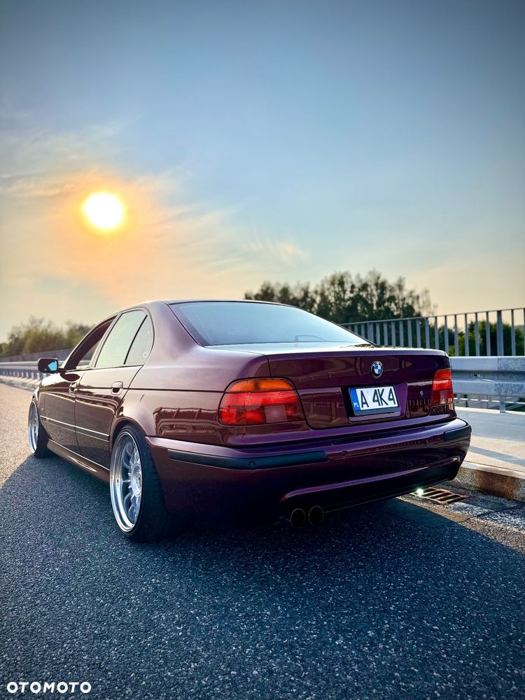 BMW Seria 5 540i - 4