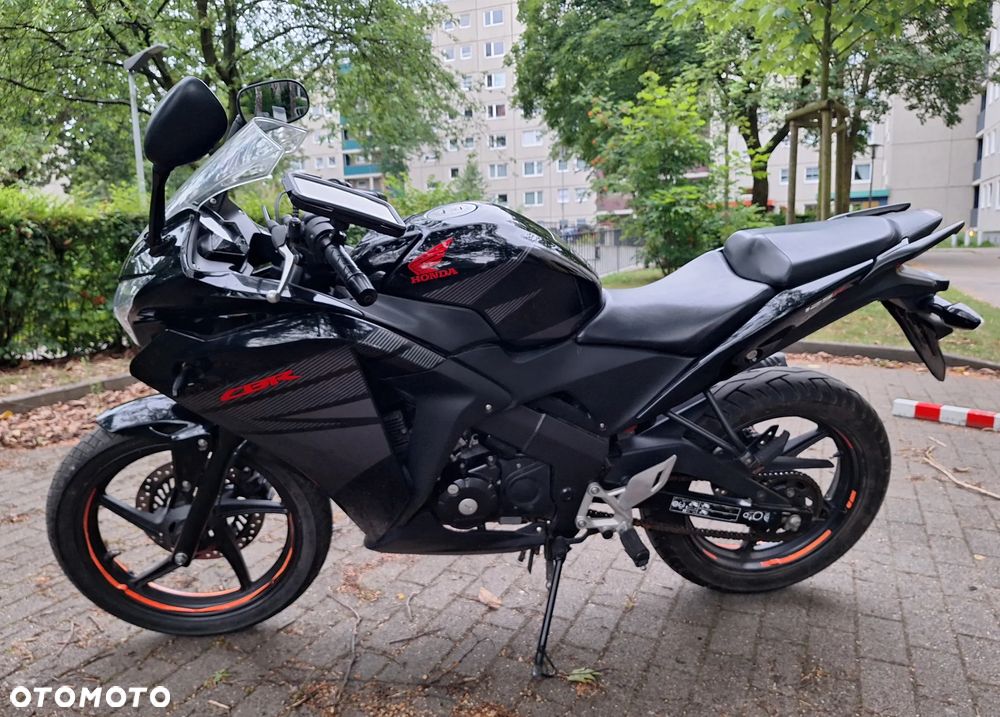 Honda CBR - 1