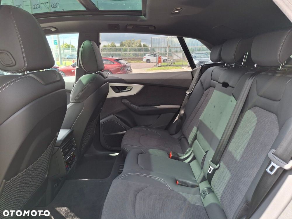 Audi Q8 - 40