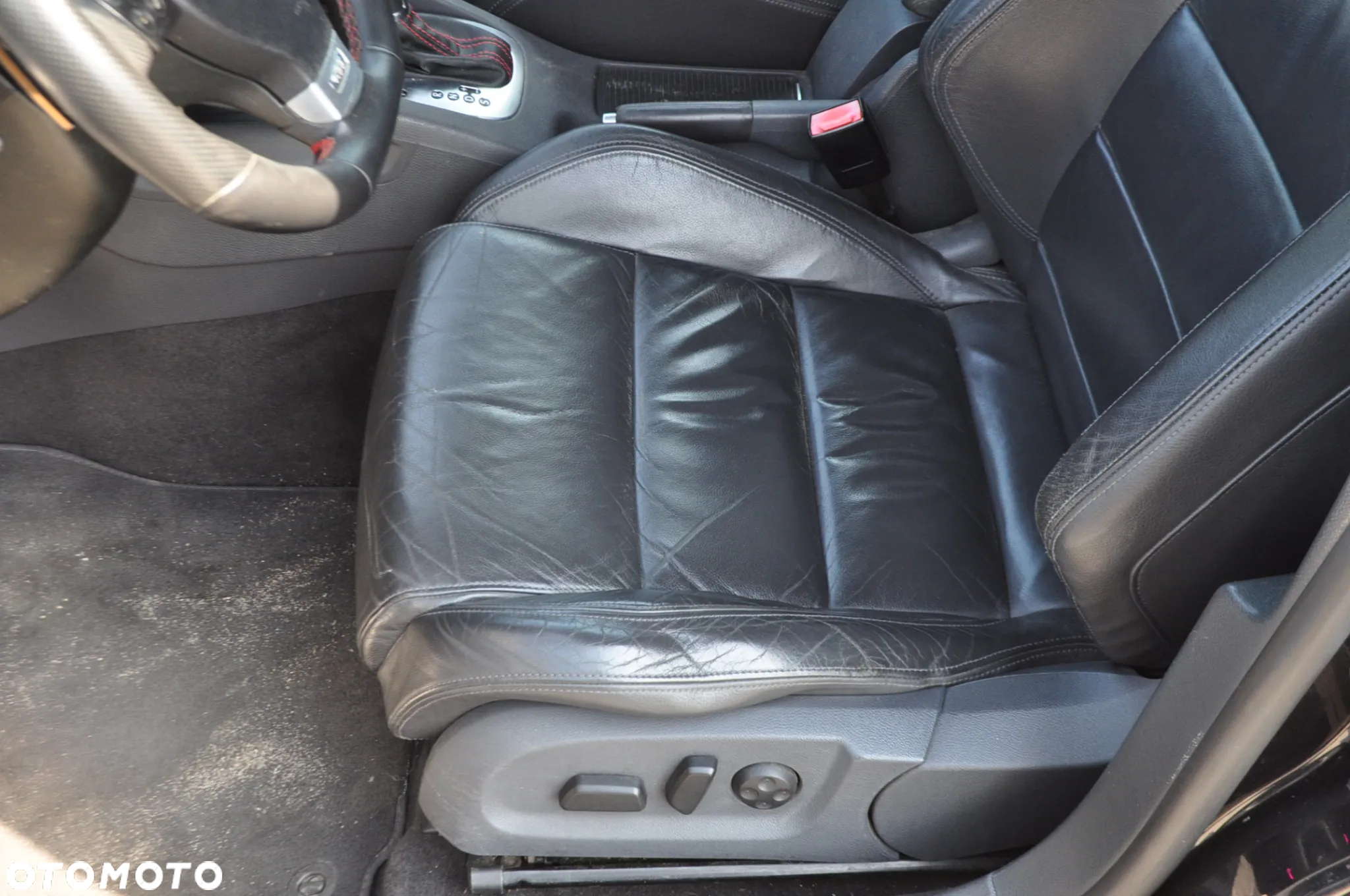 Volkswagen Golf 2.0 GTI DSG - 12