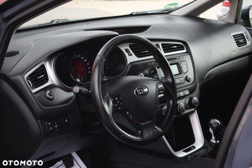 Kia Ceed 1.4 CVVT Vision - 22