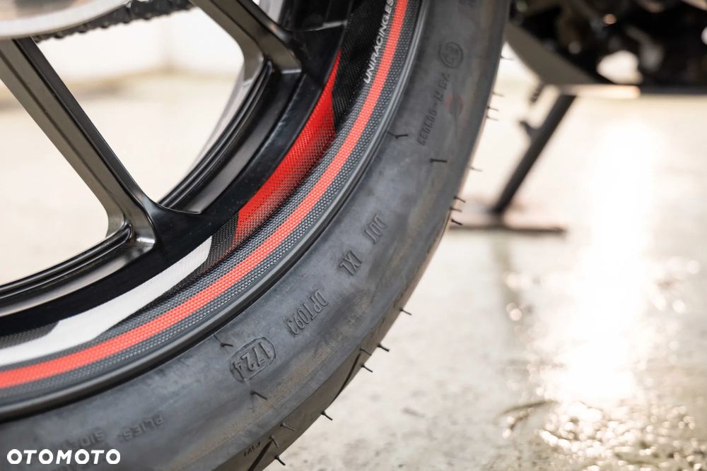 Yamaha MT - 40