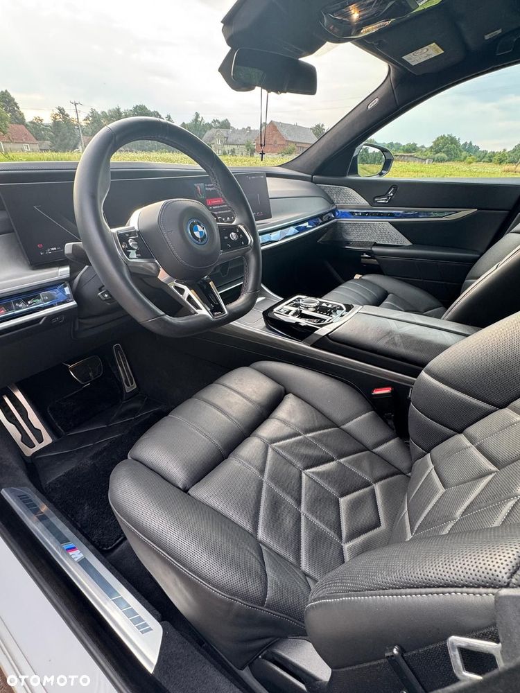 BMW Seria 7 - 5