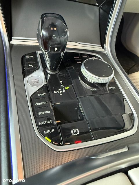 BMW Seria 8 - 16