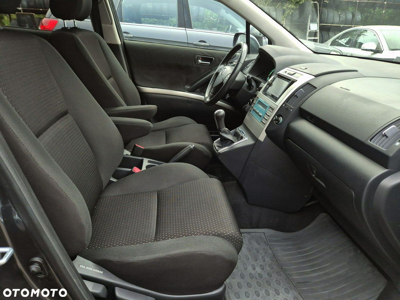 Toyota Corolla Verso 1.6 Terra - 28