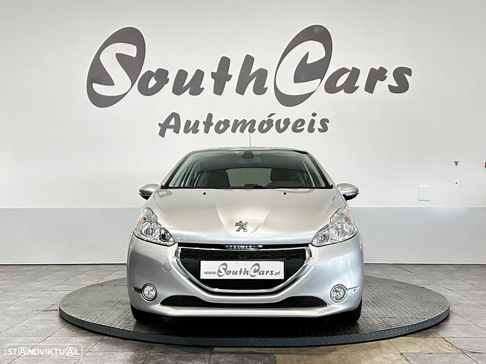 Peugeot 208 1.4 HDi - 11