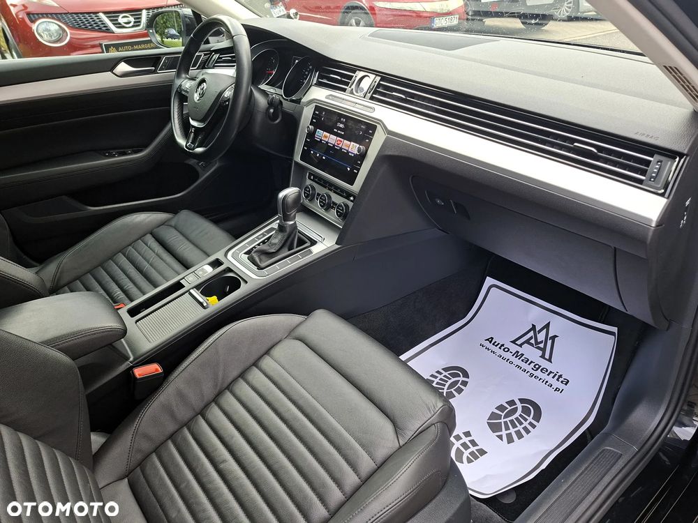 Volkswagen Passat Variant 2.0 TDI BMT Highline DSG - 27