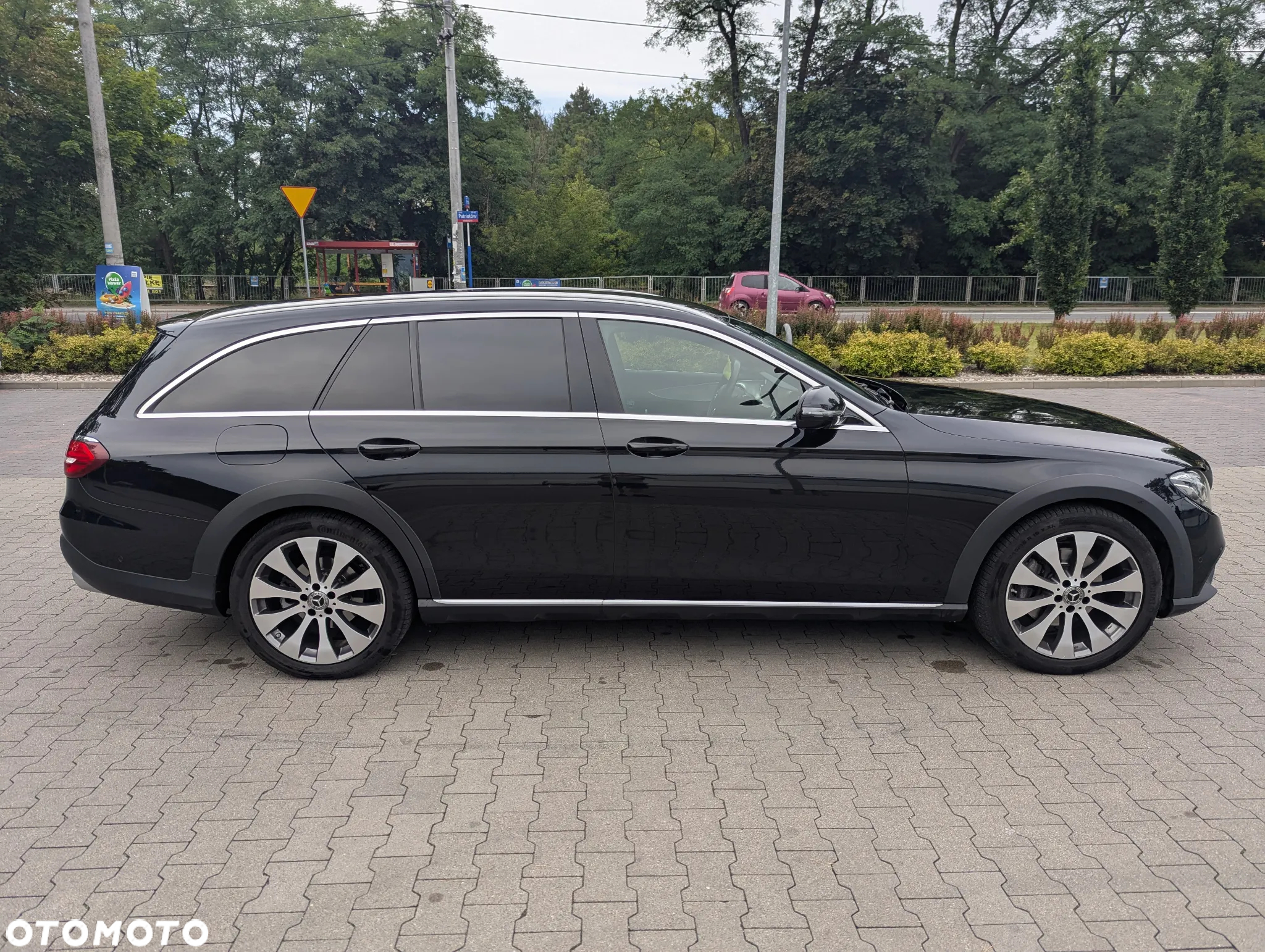 Mercedes-Benz Klasa E 220 d 4-Matic All-Terrain - 6
