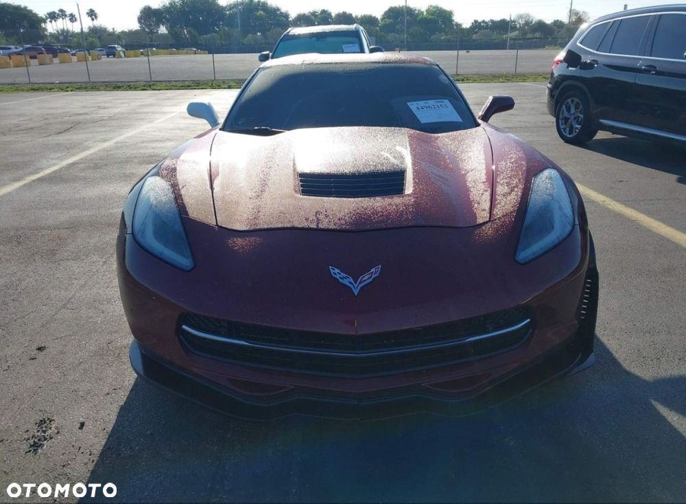 Chevrolet Corvette - 3
