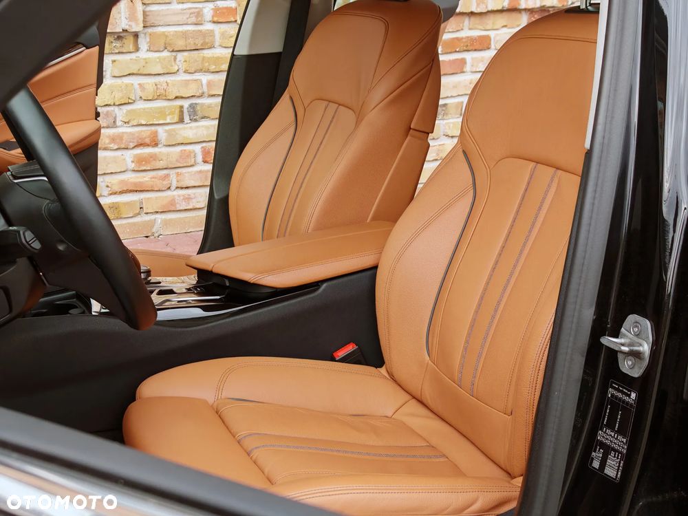 BMW Seria 5 520d Luxury Line - 13