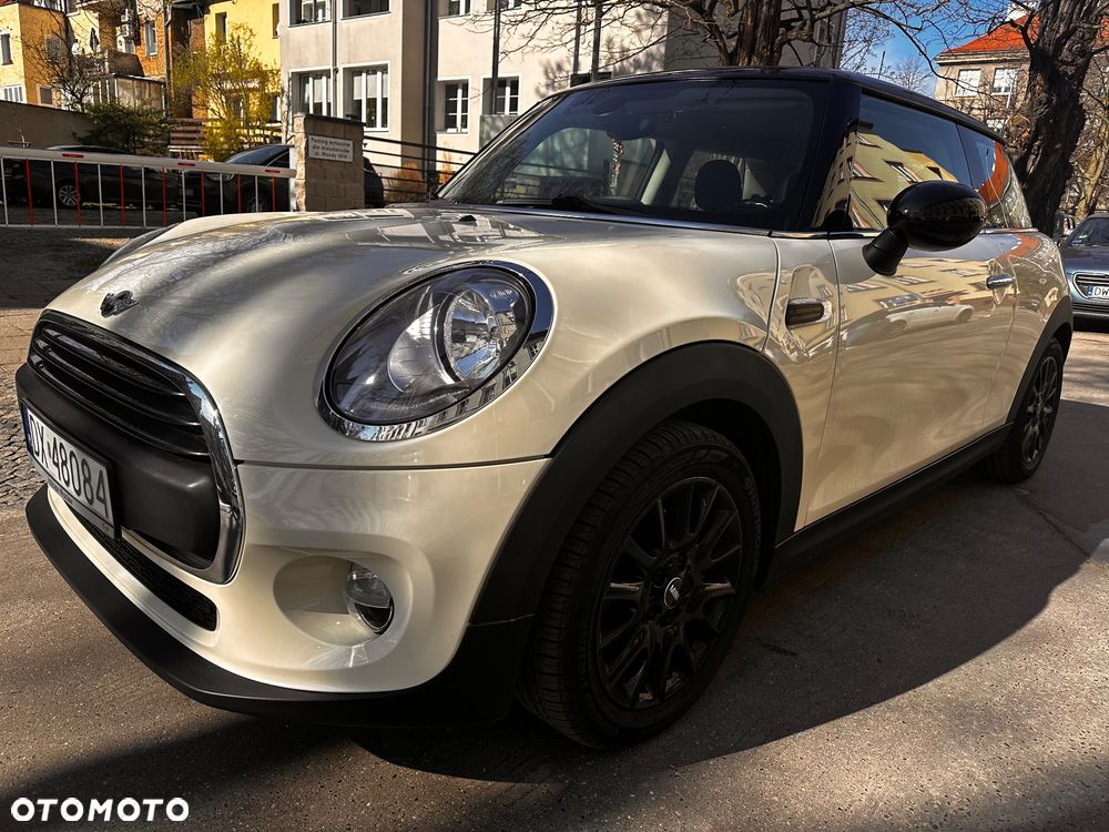 MINI Cooper Standard - 2