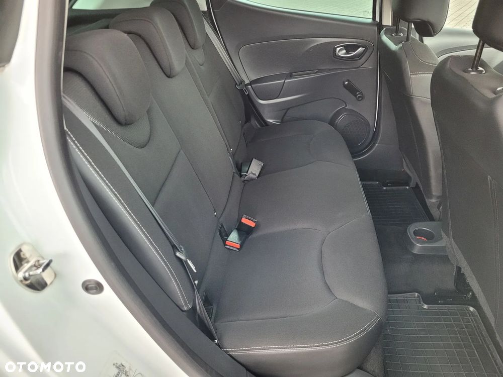 Renault Clio - 24